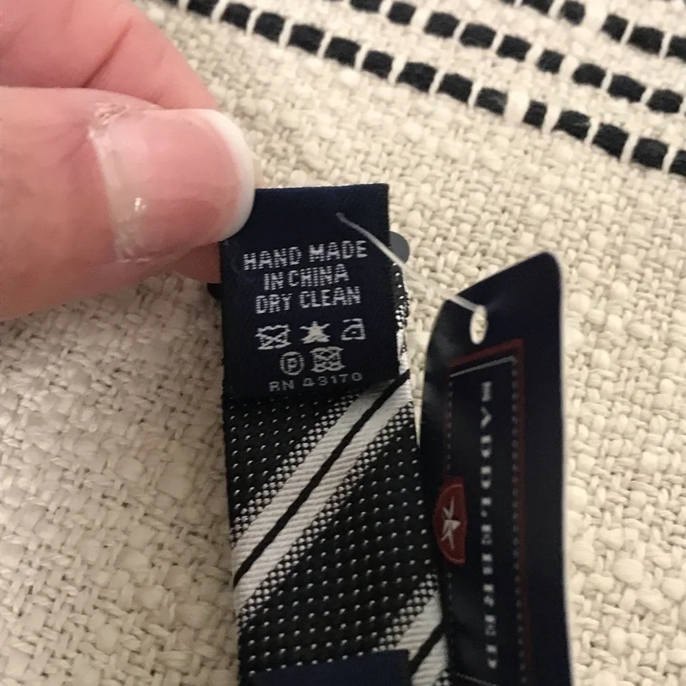 NWT SADDLEBRED / Black with white stripe Bow tie